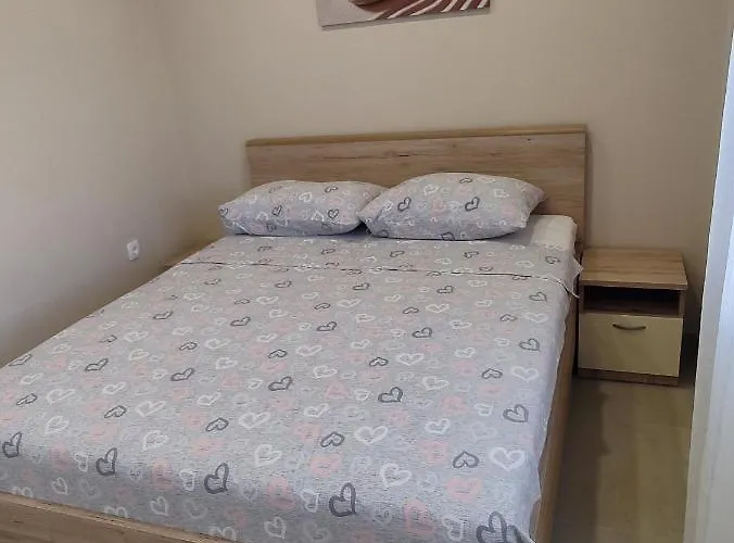 Apartment Josipa 3 *